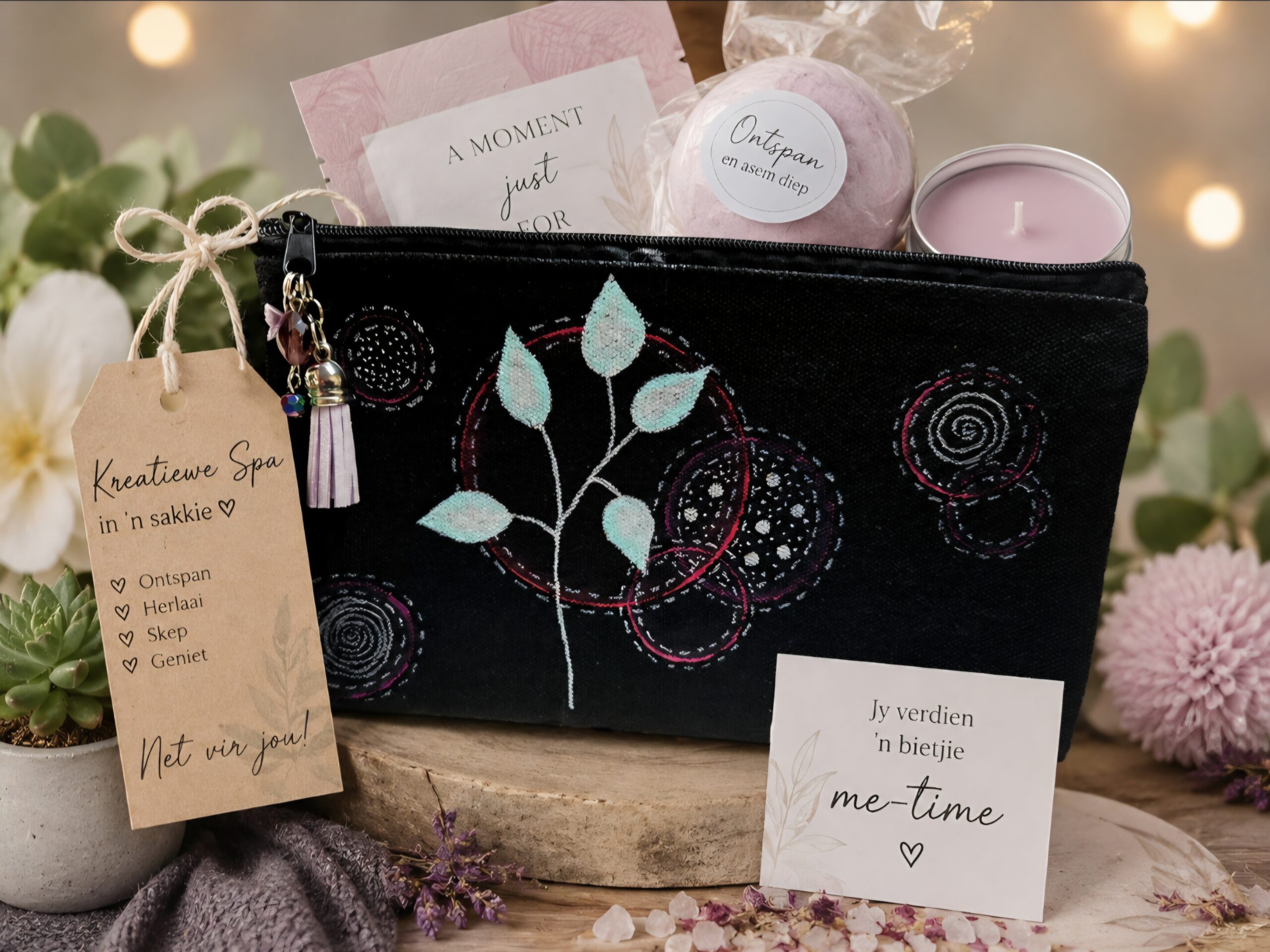 Hand painted Canvas Pouches - Image 4