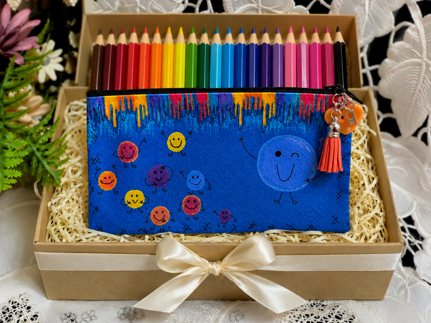 Hand painted Canvas Pouches - Image 8